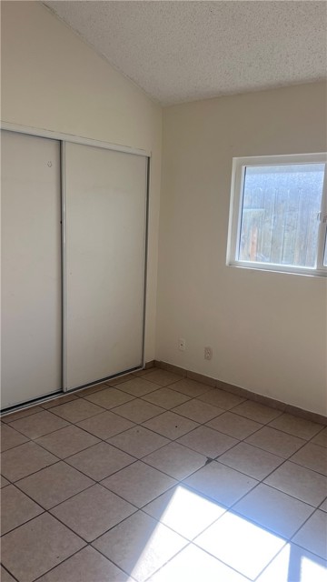 Detail Gallery Image 9 of 19 For 38616 Division, Palmdale,  CA 93550 - 3 Beds | 2 Baths