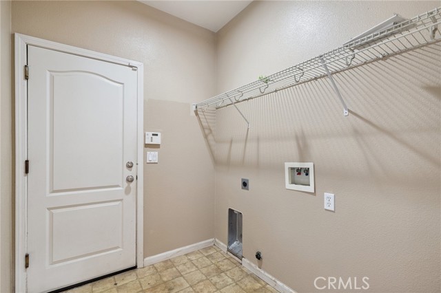 Detail Gallery Image 17 of 33 For 1531 Dome Ave, Madera,  CA 93638 - 4 Beds | 2 Baths