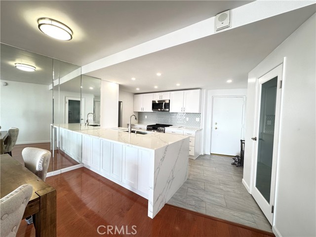 Detail Gallery Image 6 of 39 For 700 E Ocean Bld #2801,  Long Beach,  CA 90802 - 2 Beds | 2 Baths