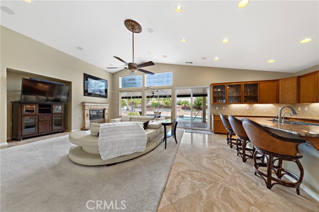 Detail Gallery Image 8 of 46 For 31686 Leather Wood, Winchester,  CA 92596 - 3 Beds | 3 Baths