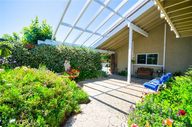 2108 Via Caliente, Fullerton CA: https://media.crmls.org/medias/bc399188-9681-4268-b35f-21cf881c21d1.jpg