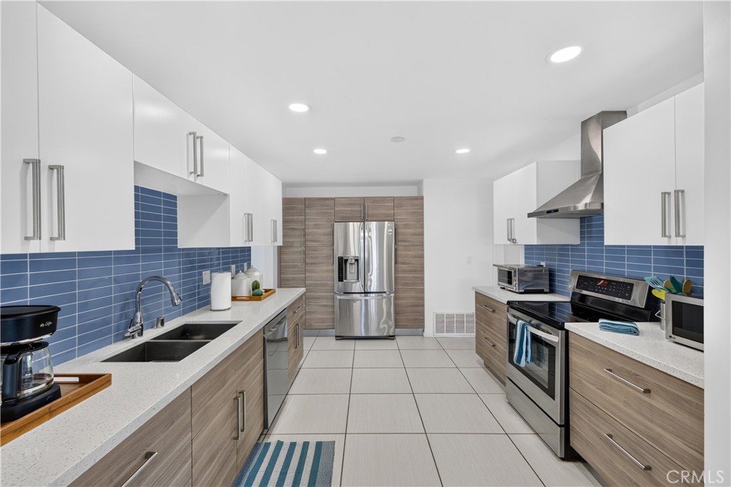 MLS #OC26132740 image #11