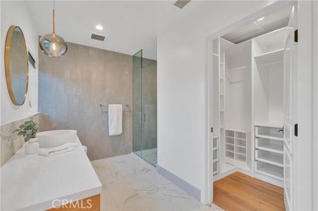 1812 Linda Vista Avenue, Pasadena CA: https://media.crmls.org/medias/bc3a7591-9da3-47df-87e5-14bfdbb07986.jpg