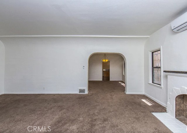 Detail Gallery Image 5 of 20 For 1082 S Redondo Bld, Los Angeles,  CA 90019 - 3 Beds | 2 Baths