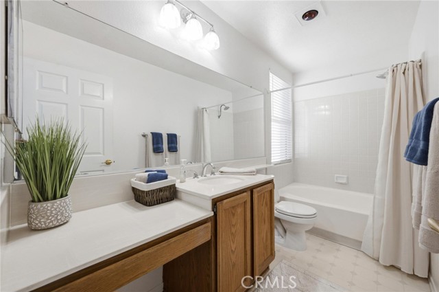 5455 Sylmar, 1402 photo 14