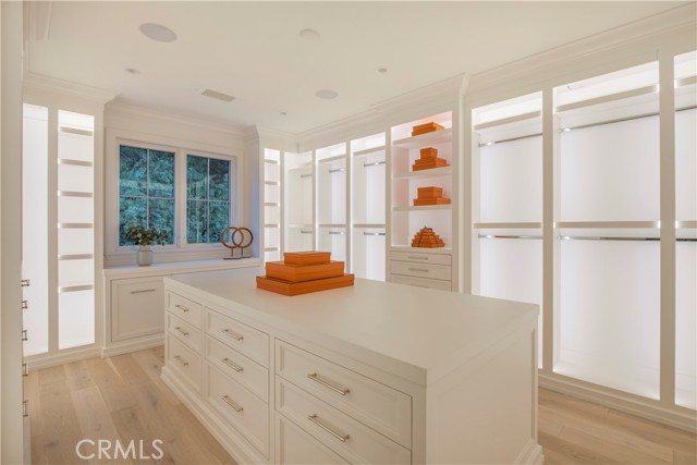 Detail Gallery Image 29 of 42 For 1090 Moraga Dr, Bel Air,  CA 90049 - 5 Beds | 5/1 Baths