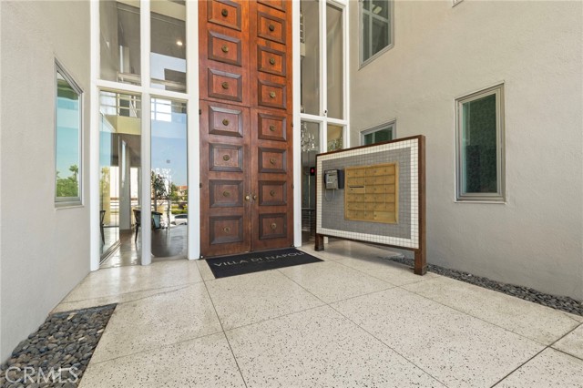 Detail Gallery Image 2 of 67 For 103 Ravenna Dr #23,  Long Beach,  CA 90803 - 2 Beds | 2 Baths