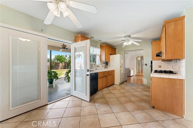 Detail Gallery Image 12 of 33 For 41590 Lori, Hemet,  CA 92544 - 3 Beds | 2 Baths