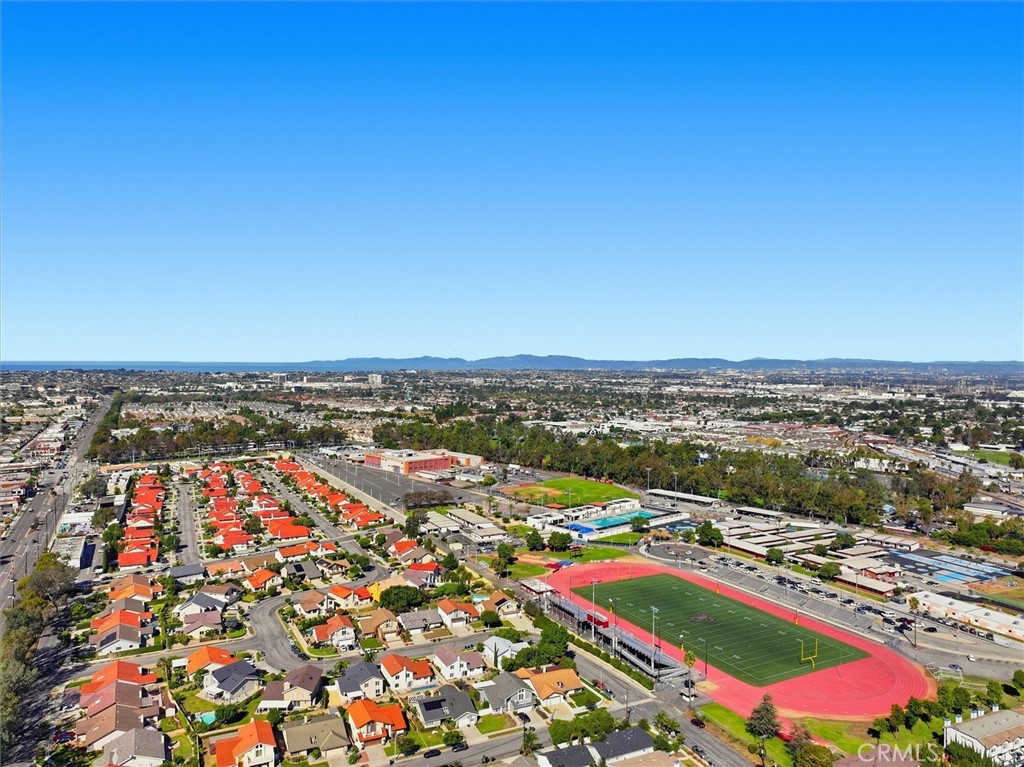 https://media.crmls.org/medias/bc3cf3a8-4675-4a36-a8e0-ac7ced7a360d.jpg?preset=X-Large