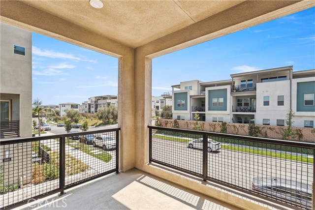 1698 Hollyleaf Ter, Montebello CA: https://media.crmls.org/medias/bc3d124a-8707-4ca3-9d8f-59102c916cb9.jpg