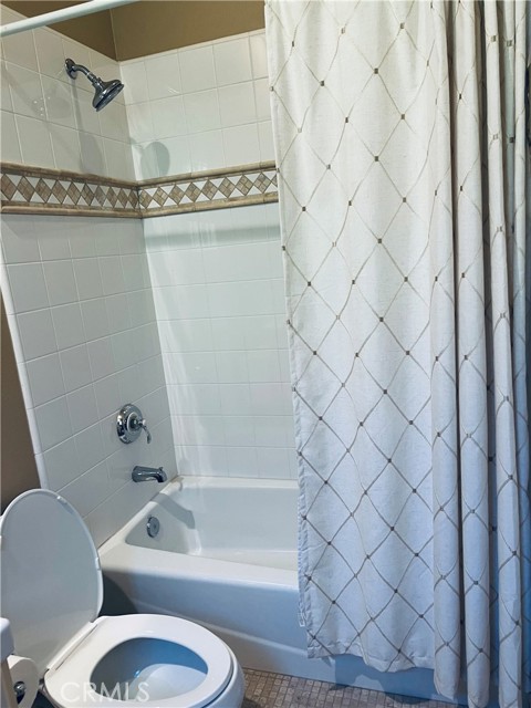 11 Gentle Breeze, Newport Coast CA: https://media.crmls.org/medias/bc3d9e5a-7e87-4862-a245-7dc6890bf1c5.jpg