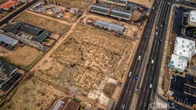 16211 Bear Valley, Hesperia CA: https://media.crmls.org/medias/bc3e5842-be8c-4a4d-a611-ed59530f383e.jpg