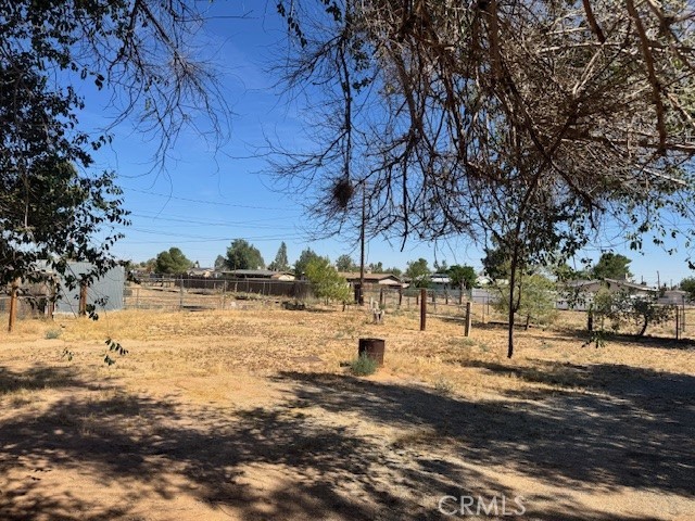 14122 Pawnee Road, Apple Valley CA: https://media.crmls.org/medias/bc3e85c2-9899-4c50-b8a7-43fbf5585fc1.jpg