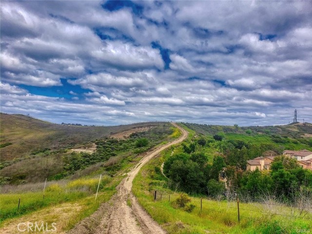 17 Danbury, Ladera Ranch CA: https://media.crmls.org/medias/bc3f5c34-d0c6-49e0-a245-9ad84e6a2a25.jpg