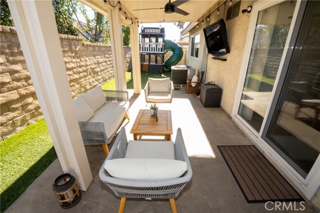 Detail Gallery Image 17 of 20 For 27626 Saffron Ln, Saugus,  CA 91350 - 3 Beds | 2 Baths