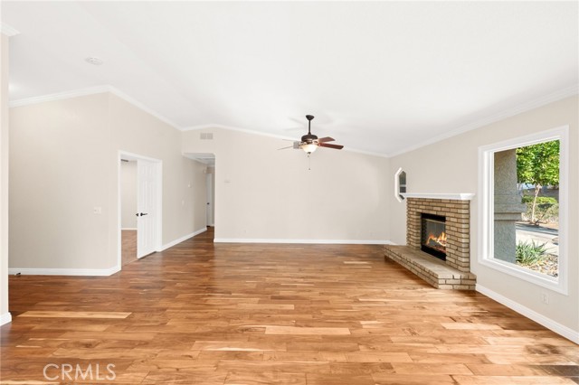 Detail Gallery Image 12 of 62 For 23231 Canyon Lake Dr, Canyon Lake,  CA 92587 - 3 Beds | 2 Baths