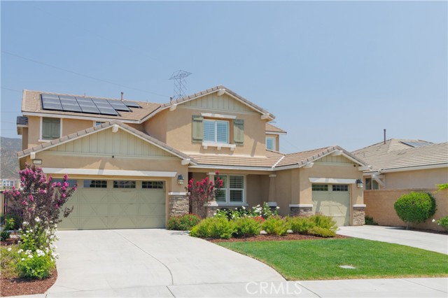Detail Gallery Image 2 of 47 For 16034 Ulysses Ln, Fontana,  CA 92336 - 6 Beds | 4/1 Baths