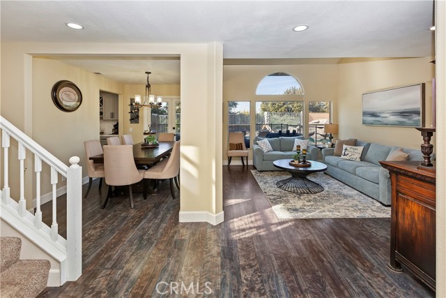 Detail Gallery Image 17 of 73 For 1140 Jonah Dr, Corona,  CA 92882 - 5 Beds | 2/1 Baths