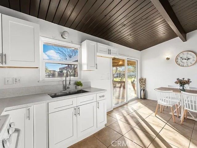 Detail Gallery Image 6 of 38 For 38640 Larkin Ave, Palmdale,  CA 93550 - 2 Beds | 1 Baths