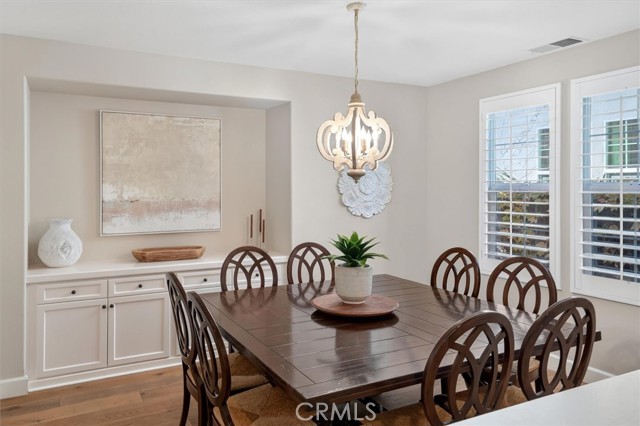 Detail Gallery Image 10 of 55 For 29231 Black Pine Way, Saugus,  CA 91390 - 6 Beds | 4/1 Baths