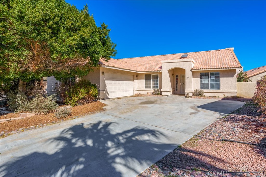 33834 Palm Lake Circle, Thousand Palms, CA 92276