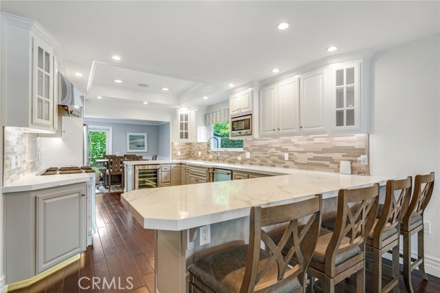 21192 Richmond Circle, Huntington Beach CA: https://media.crmls.org/medias/bc4326da-9150-45f4-b863-e333809a5763.jpg
