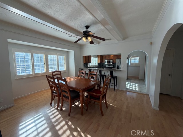 Detail Gallery Image 6 of 12 For 1201 Sanborn Ave, Los Angeles,  CA 90029 - 2 Beds | 1 Baths