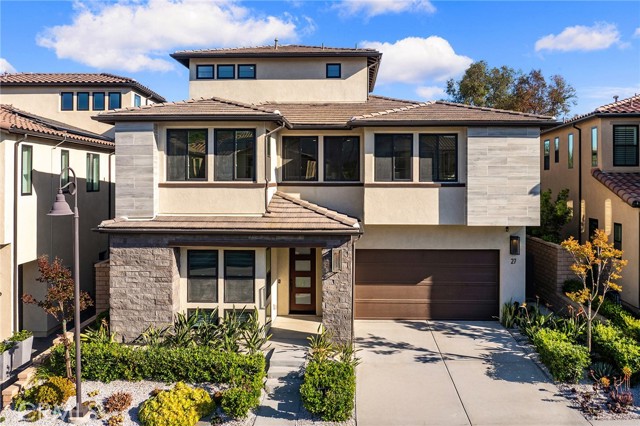 Detail Gallery Image 1 of 75 For 27 Alessio, Lake Forest,  CA 92630 - 5 Beds | 4/2 Baths