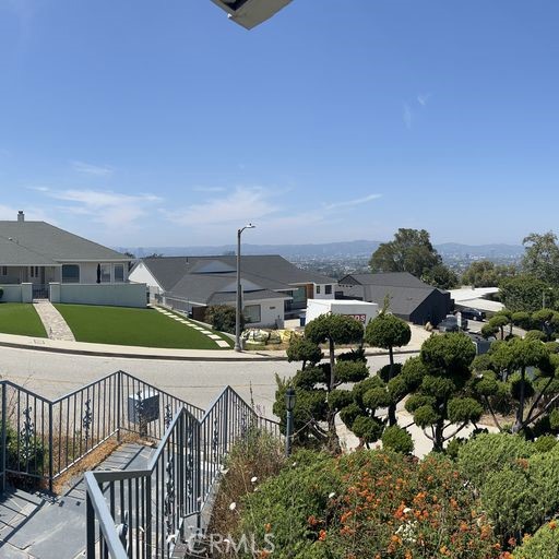 Detail Gallery Image 11 of 12 For 5266 Veronica St, Los Angeles,  CA 90008 - 3 Beds | 3 Baths