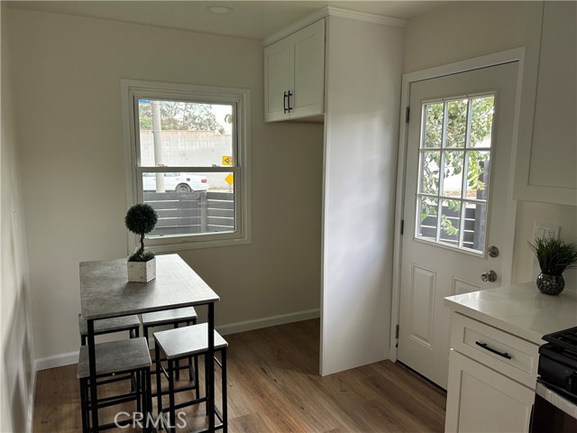 Detail Gallery Image 9 of 15 For 2701 Gale Ave, Long Beach,  CA 90810 - – Beds | – Baths