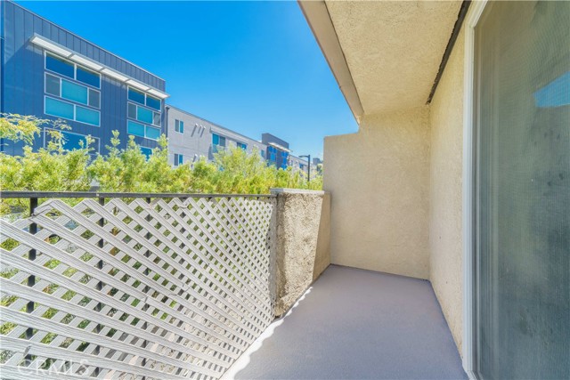 Detail Gallery Image 16 of 25 For 1256 Patricia Ave #10,  Simi Valley,  CA 93065 - 2 Beds | 2 Baths