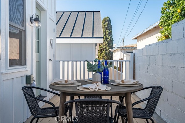 Detail Gallery Image 12 of 37 For 228 B Arena St #B,  El Segundo,  CA 90245 - 2 Beds | 2 Baths