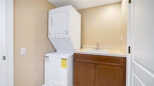 Detail Gallery Image 14 of 30 For 431 Iris Ave, Corona Del Mar,  CA 92625 - 3 Beds | 3 Baths