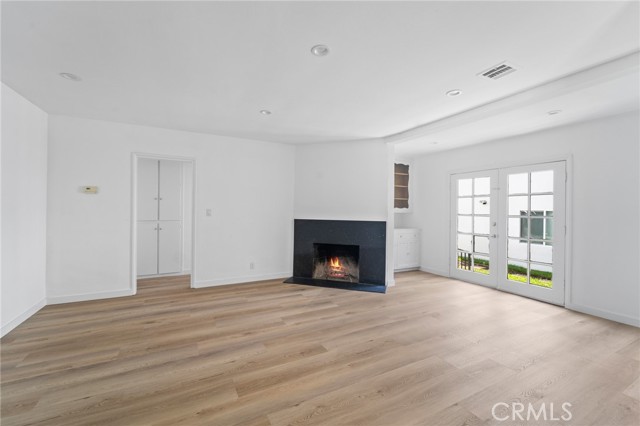 18656 Runnymede Street, Reseda CA: https://media.crmls.org/medias/bc4851a8-bb98-4b80-9f39-c472c11a0b51.jpg