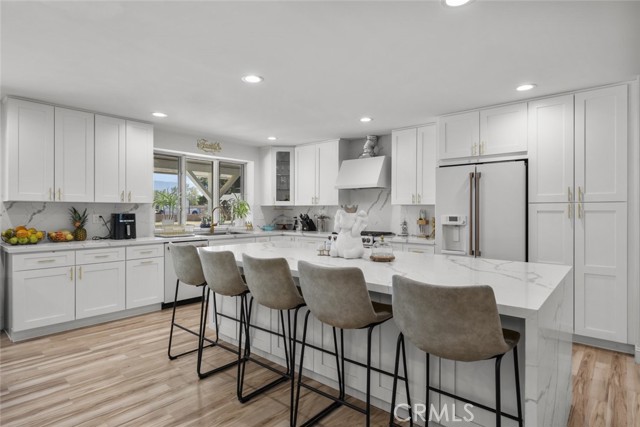 2556 W Avenue N 4, Palmdale CA: https://media.crmls.org/medias/bc48a05e-f053-4c87-b7bf-1328446b8917.jpg