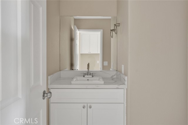 Detail Gallery Image 15 of 44 For 12584 Mesquite Rd, Apple Valley,  CA 92307 - 4 Beds | 2/1 Baths