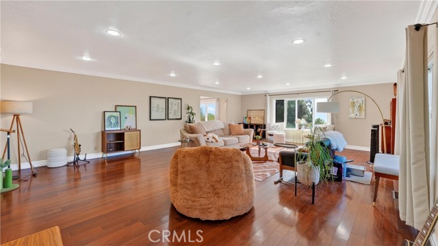 Detail Gallery Image 7 of 62 For 1414 N Raymond, Fullerton,  CA 92831 - 5 Beds | 3/1 Baths