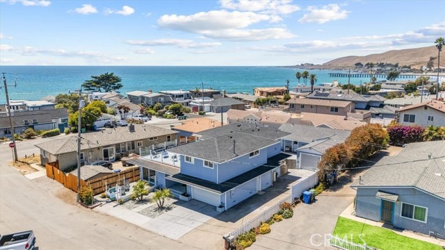 31 N 3rd Street, Cayucos CA: https://media.crmls.org/medias/bc4b12fc-9e9f-4a3f-8950-52ae41e1fb74.jpg