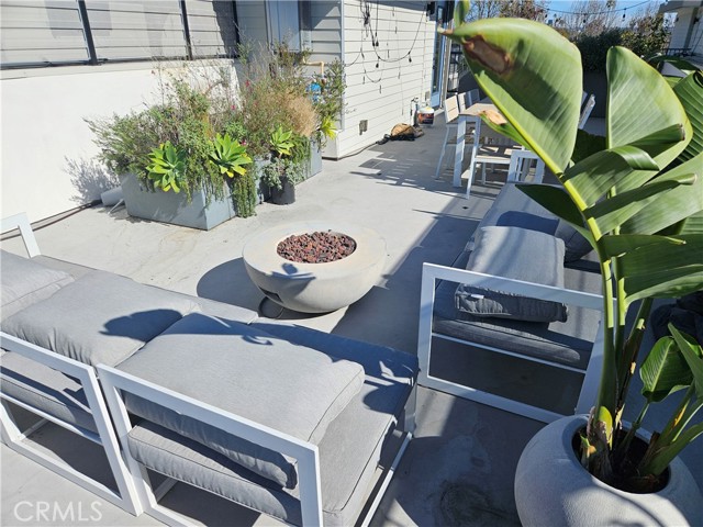 Detail Gallery Image 8 of 70 For 1356 N Fairfax Ave, West Hollywood,  CA 90046 - 3 Beds | 3/1 Baths