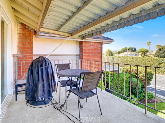 22627 Nadine Circle, Torrance CA: https://media.crmls.org/medias/bc4c4d68-b032-4424-8a04-7549b8c90588.jpg