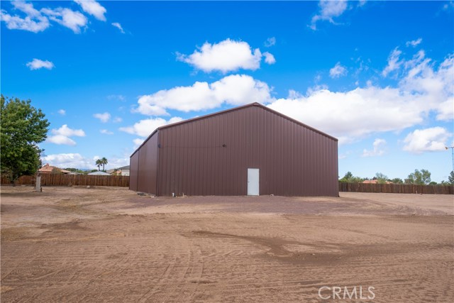 Detail Gallery Image 55 of 75 For 14064 Tioga, Oak Hills,  CA 92344 - 5 Beds | 2/1 Baths