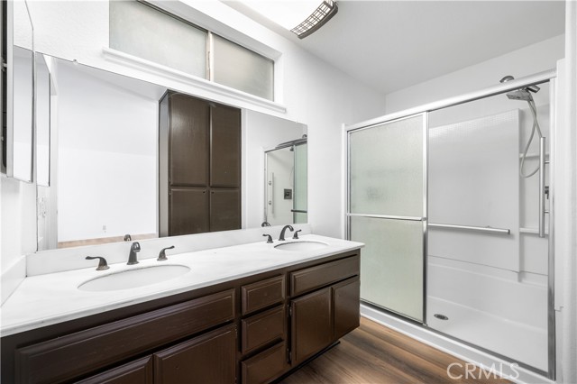 4299 Biscayne Street, Chino CA: https://media.crmls.org/medias/bc4d2865-3ac2-4bb9-ab76-b16bd7f2e7a2.jpg
