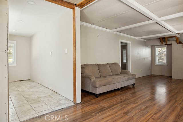 725 Golden, Lake Arrowhead, CA 92352