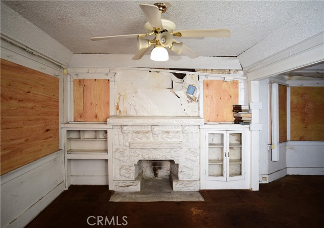 Detail Gallery Image 6 of 21 For 142 W 58th, Los Angeles,  CA 90037 - 2 Beds | 1 Baths