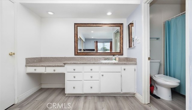 Detail Gallery Image 5 of 27 For 400 N Acacia #D35,  Fullerton,  CA 92831 - 1 Beds | 1 Baths