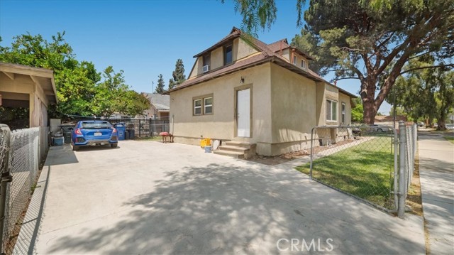226 E California Street, Ontario CA: https://media.crmls.org/medias/bc4edba9-3fa1-4e54-bcfd-bc800a37f0de.jpg