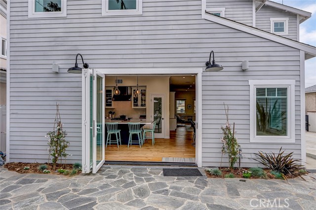 Detail Gallery Image 40 of 52 For 825 Center, El Segundo,  CA 90245 - 4 Beds | 3 Baths