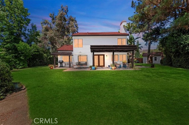 11928 Vista De Cerros Drive, Moreno Valley CA: https://media.crmls.org/medias/bc510bce-9604-4c9f-8ead-42936c064bea.jpg
