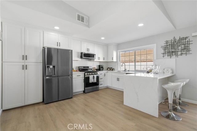 Detail Gallery Image 12 of 37 For 10164 Hampshire, Rancho Cucamonga,  CA 91730 - 3 Beds | 2 Baths