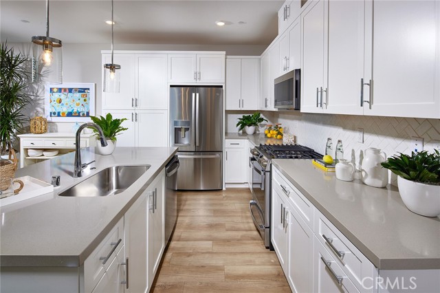 4049 Spring Lane, Corona, CA, 92883 4049 Spring Lane, Corona, CA, 92883